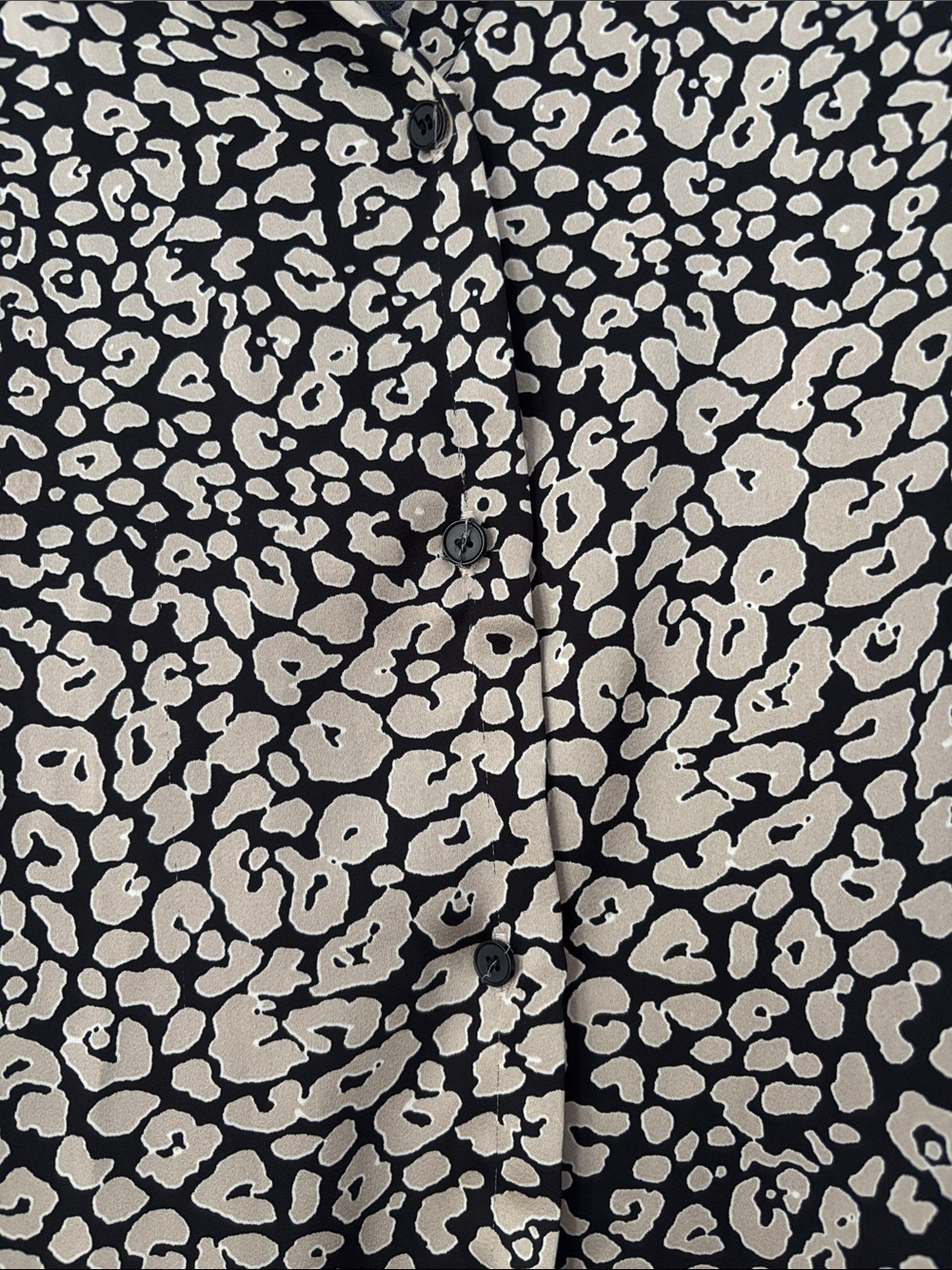 Skies are Blue From Vici leopard print button down blouse tan and black XL - Picture 4 of 7